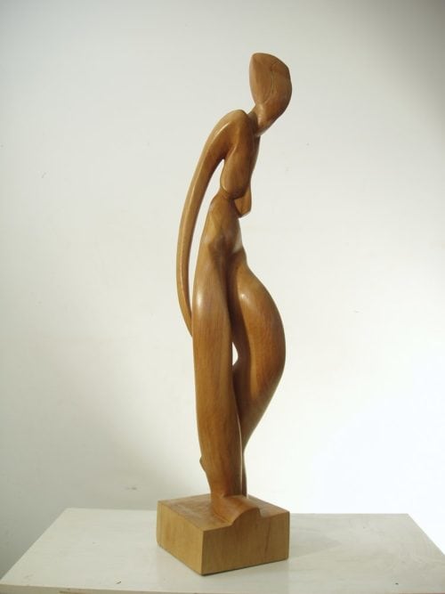 Femme se retournant 1. H; 0,75m, Chêne, 2008.